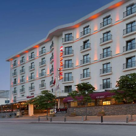 Hotel Ramada By Wyndham Istanbul Florya Exterior foto